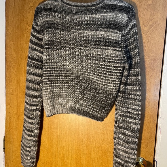 cropped sweater - Picture 4 of 6